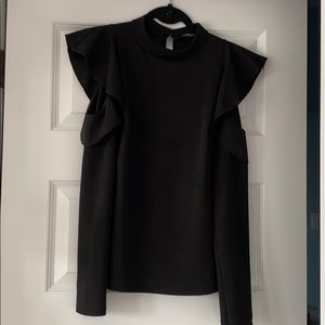 👚 THREE FOR $25 Boohoo black cold shoulder top